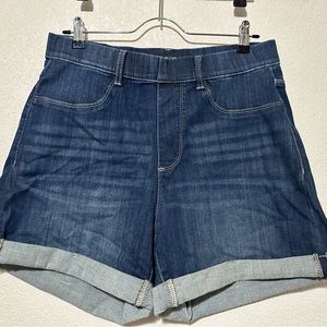 Pull on Judy Blue shorts